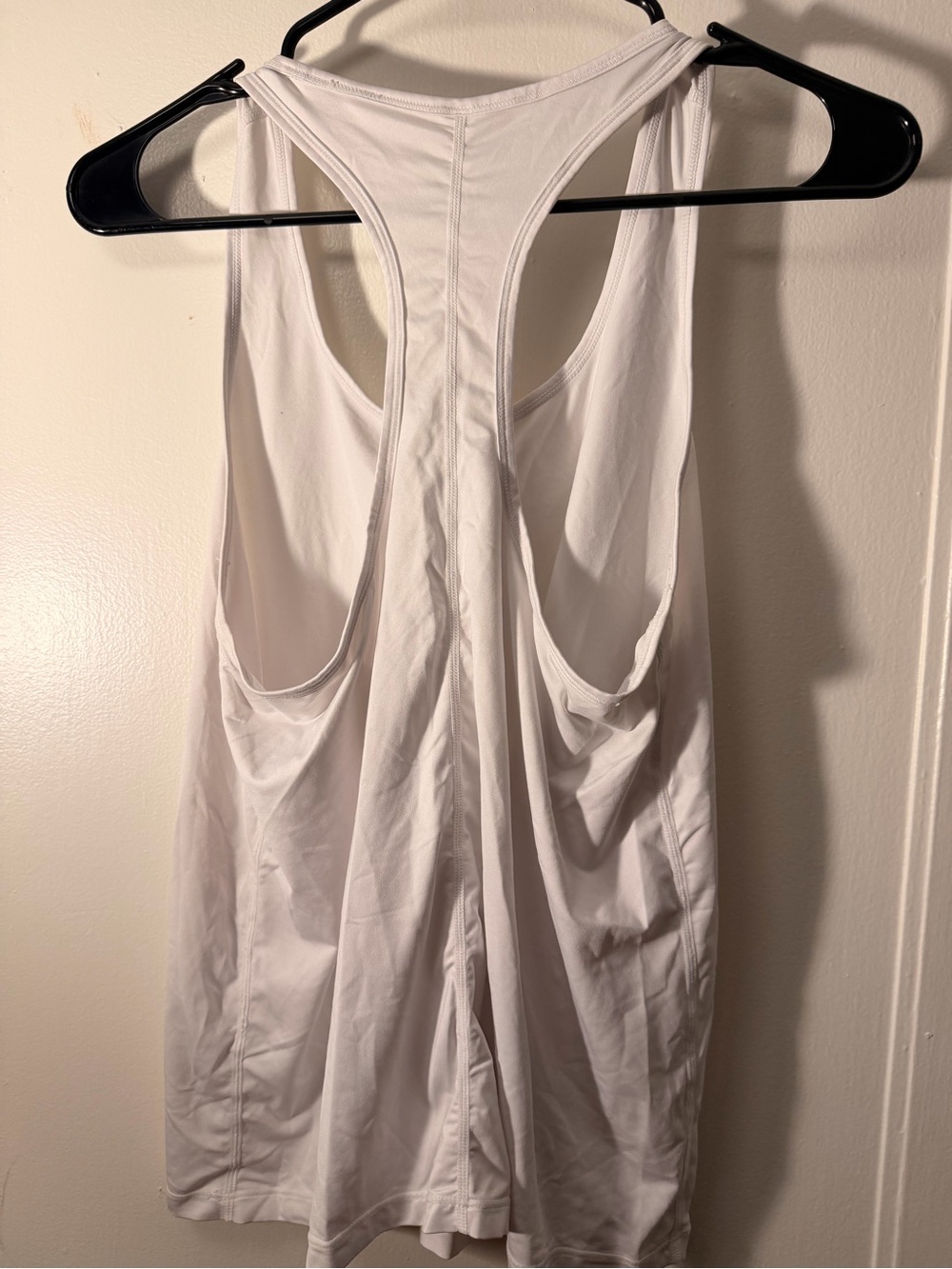 Fabletics White Racerback Tank Top - Picture 3 of 3